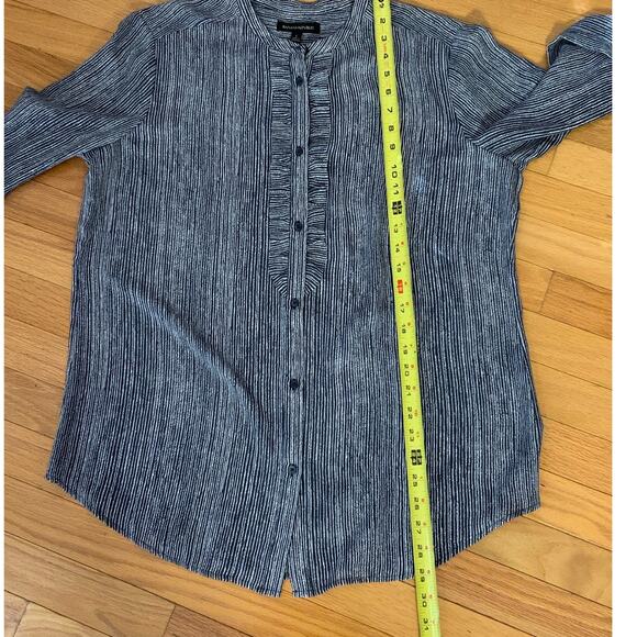 Banana Republic Blouse size large - Picture 5 of 6